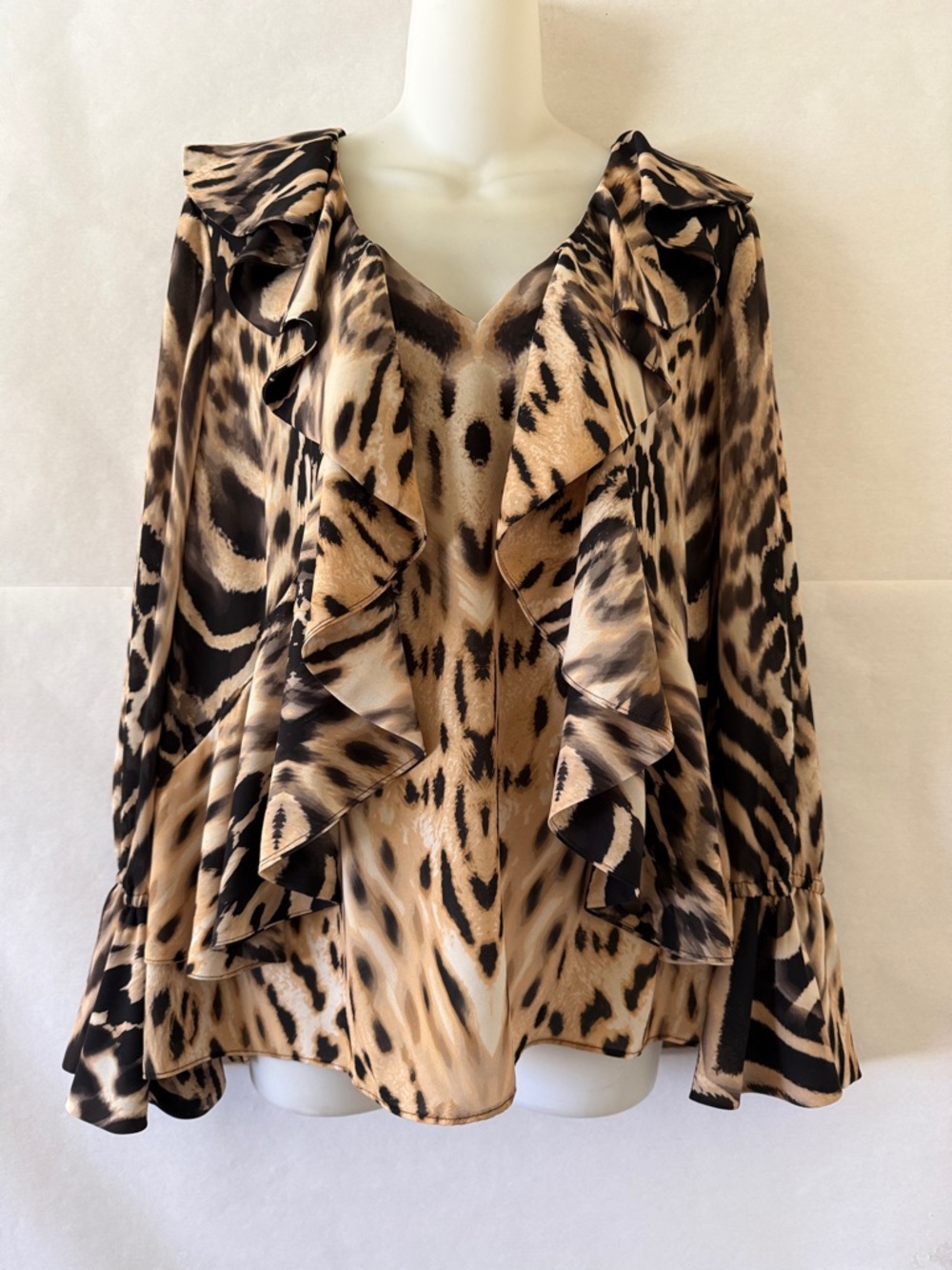 Chico’s Leopard Print Blouse Size L Deep V Ruffle Bell Sleeve Cheetah Mobwife